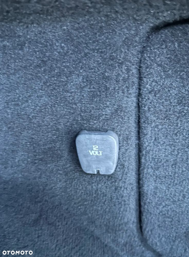 Volvo XC 60 D5 AWD Momentum - 22