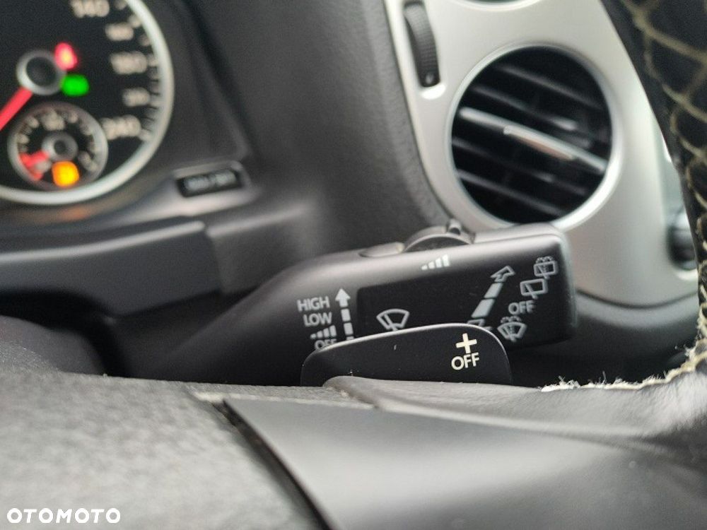 Volkswagen Tiguan - 26