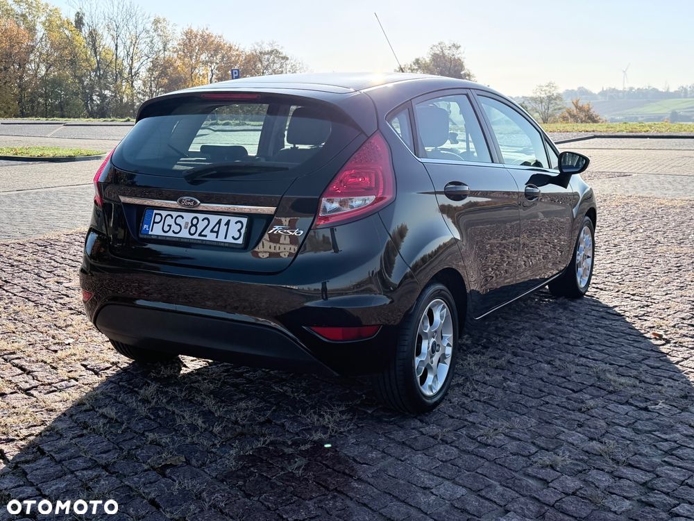 Ford Fiesta 1.25 Titanium - 25