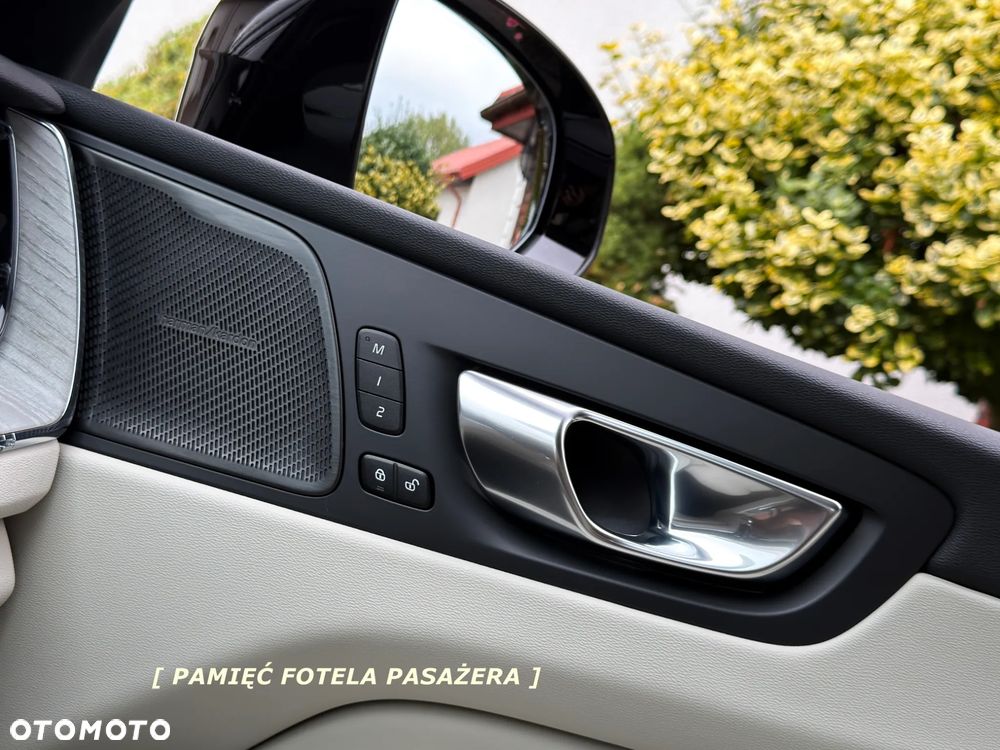 Volvo XC 60 B5 B AWD Geartronic RDesign - 14