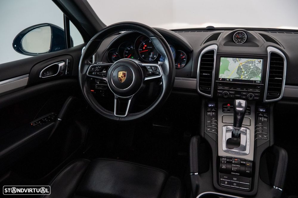 Porsche Cayenne Platinum Edition - 21