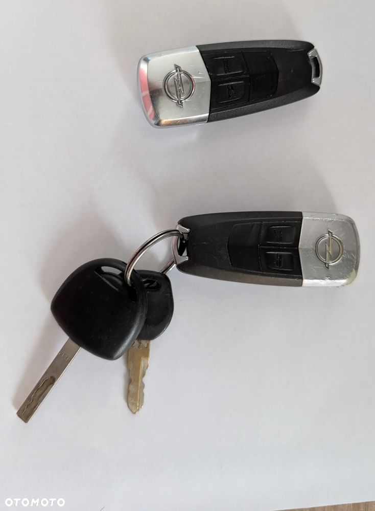 Opel Astra 1.6 Cosmo - 17