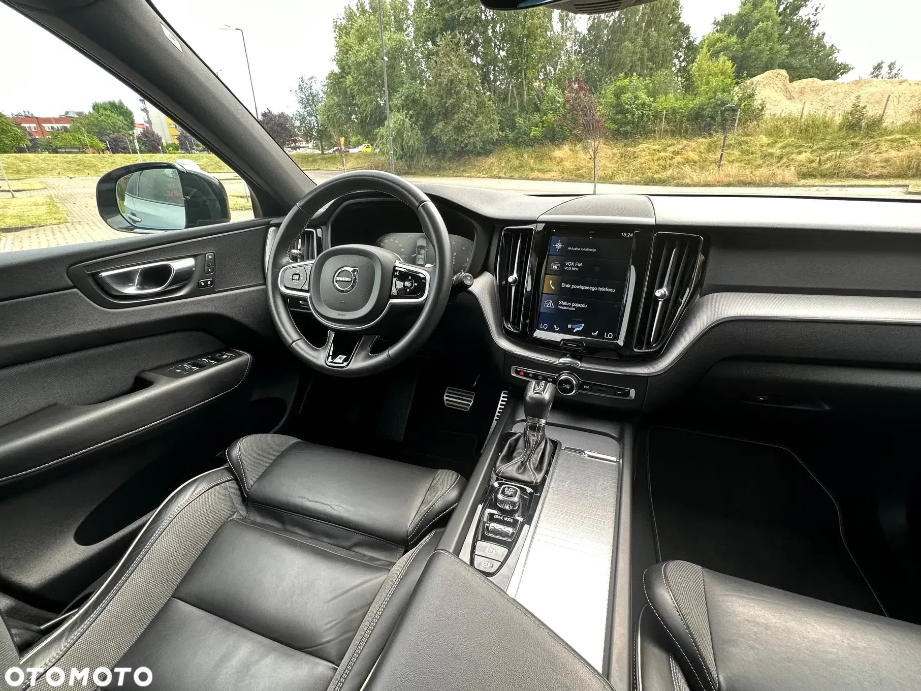 Volvo XC 60 D4 R-Design - 30