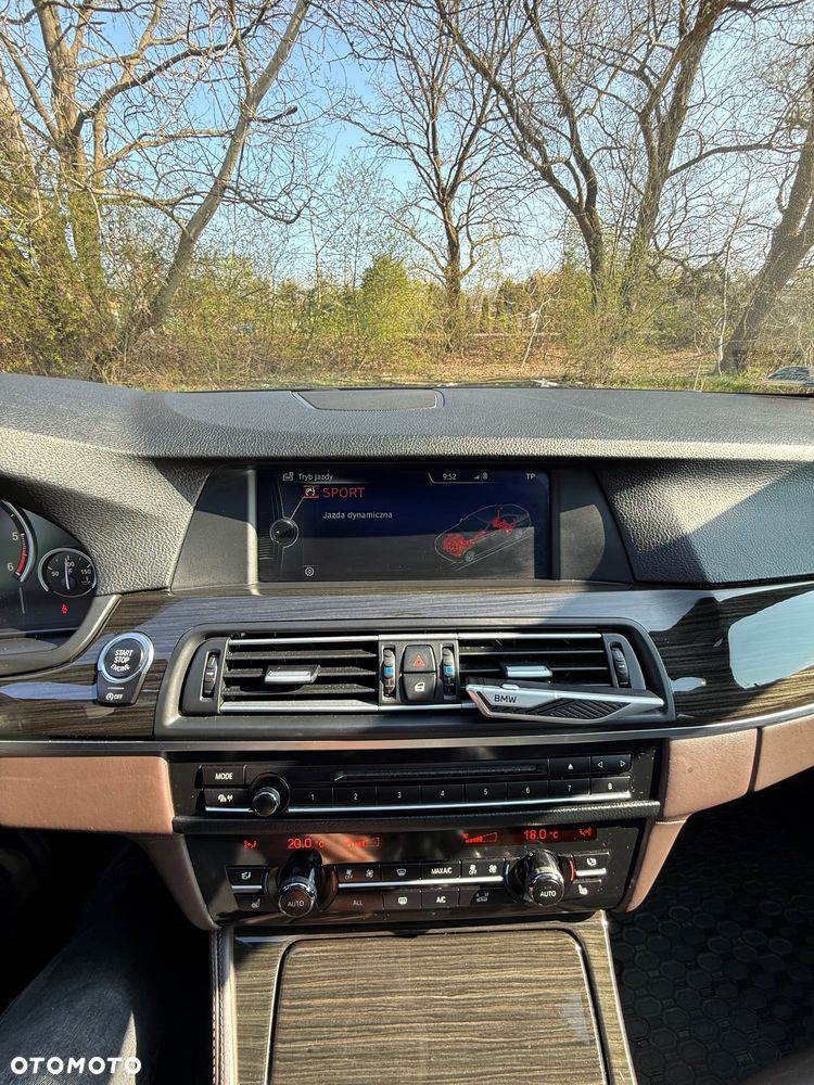 BMW Seria 5 530d xDrive - 22