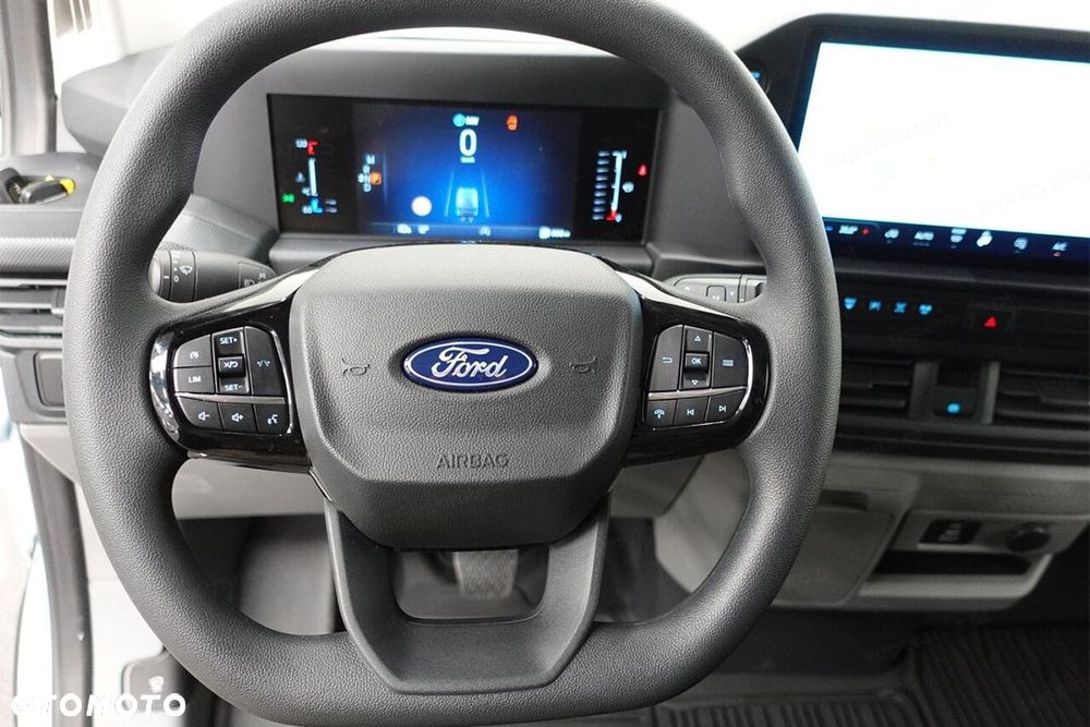 Ford Transit Custom 320 L2H1 Trend A8 2.0 136KM - 10
