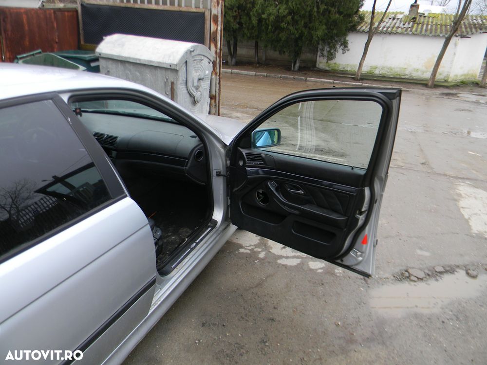 Dezmembrari  BMW 5 (E39)  1995  > 2004 528 i Benzina - 20