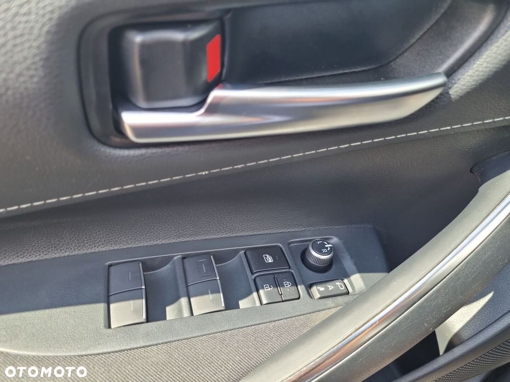 Toyota Corolla 1.8 Hybrid Comfort - 24