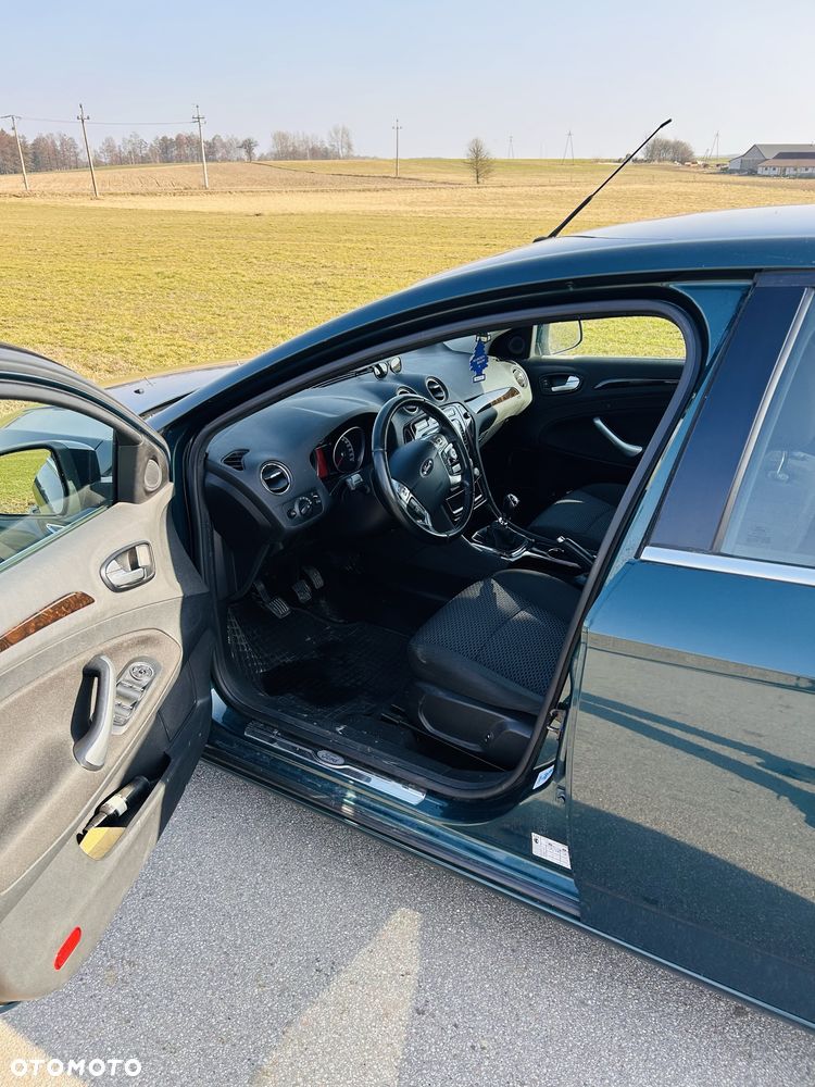 Ford Mondeo - 8