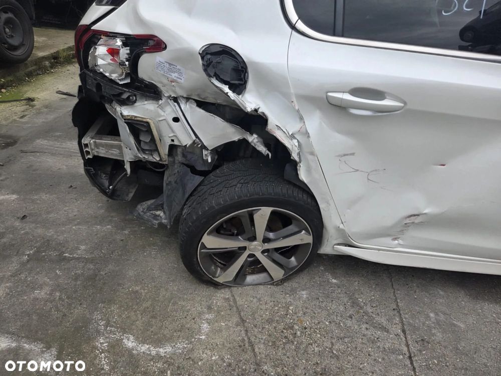 Peugeot 308 - 14