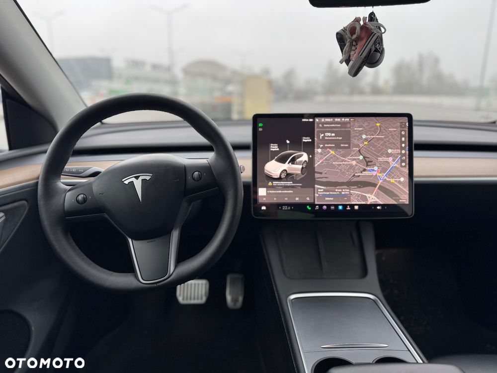 Tesla Y Long Range Dual Motor AWD - 21