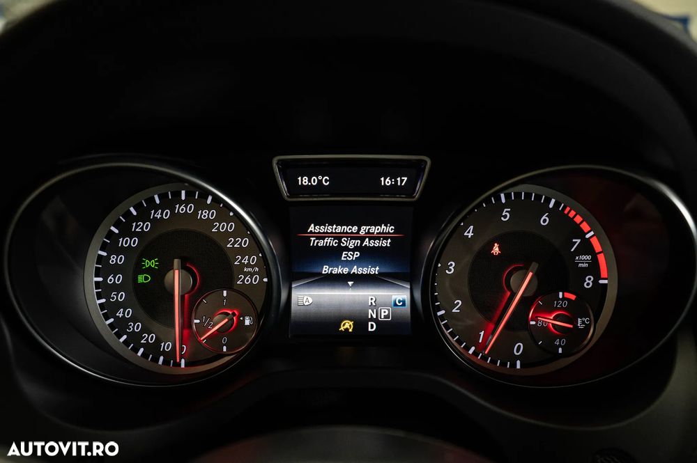 Mercedes-Benz GLA 250 7G-DCT AMG Line - 23