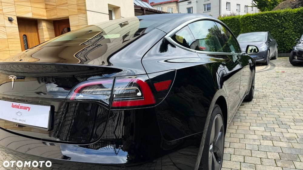 Tesla Model 3 Langstreckenbatterie Allradantrieb Dual Motor - 11
