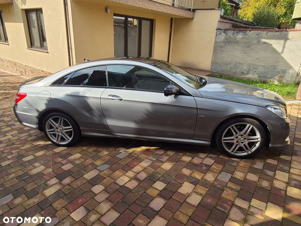 Mercedes-Benz Klasa E 350 CGI BlueEffICIENCY - 39