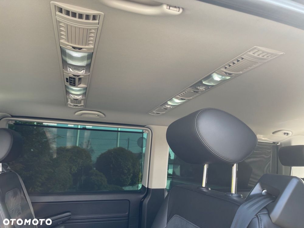 Volkswagen Multivan - 28