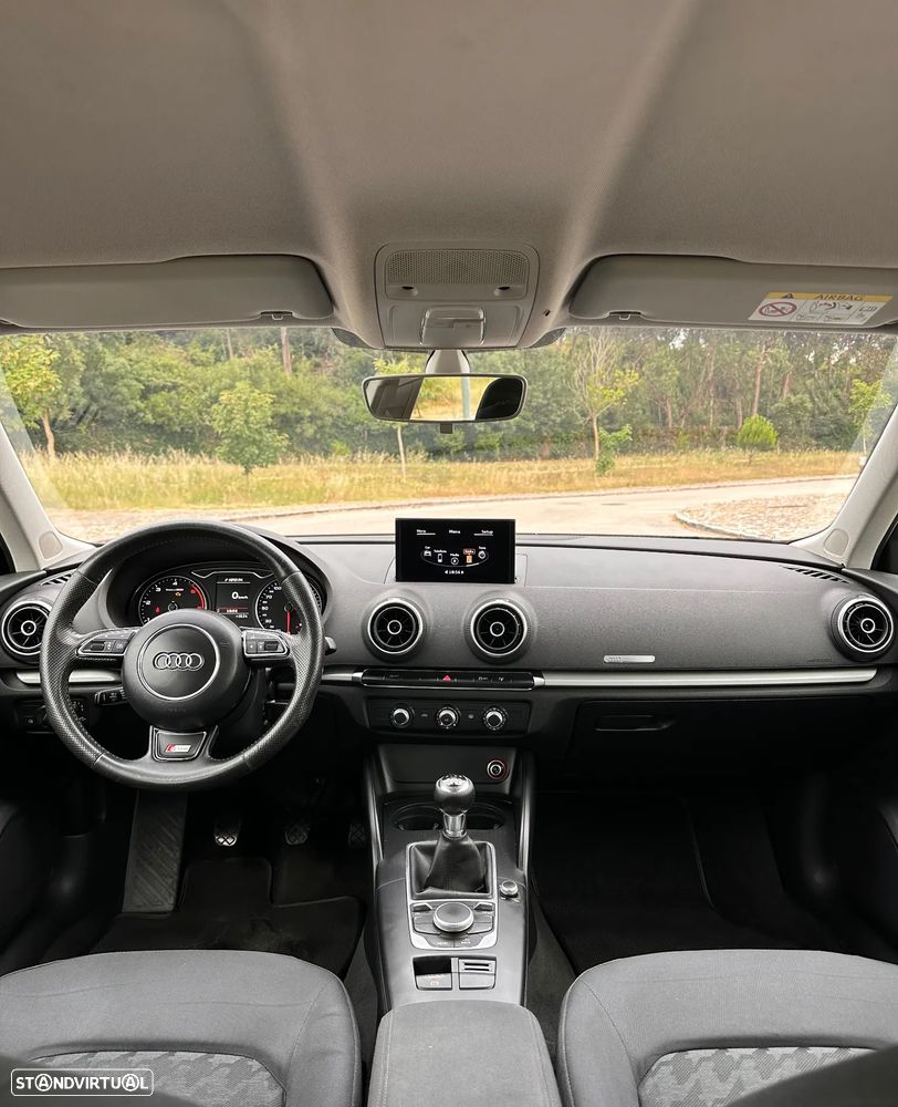 Audi A3 1.6 TDI Advance Ultra - 16