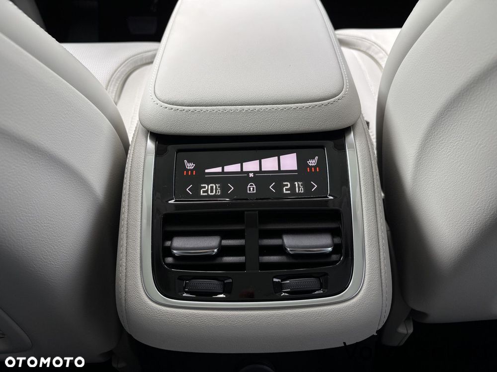 Volvo XC 90 - 24