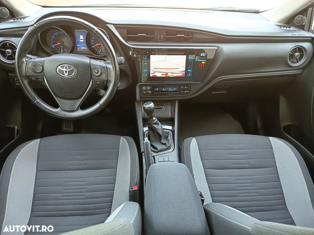 Toyota Auris 2016 photo 4
