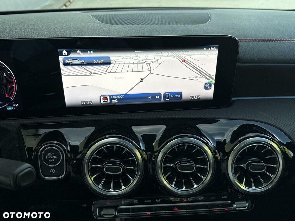 Mercedes-Benz CLA - 22