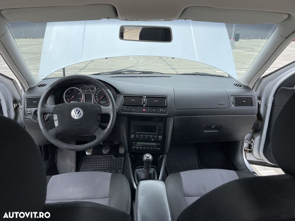 Volkswagen Golf - 17