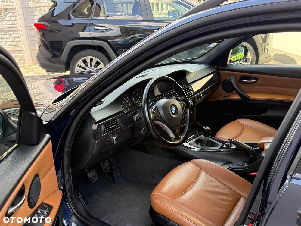 BMW Seria 3 320d DPF - 10