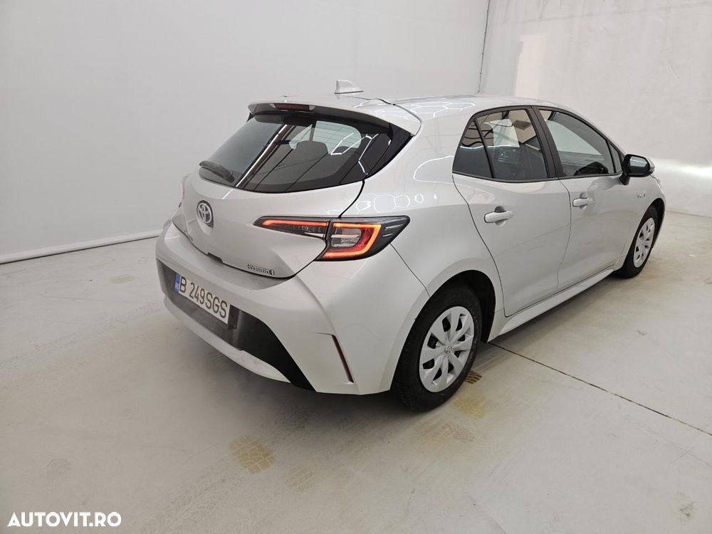 Toyota Corolla 1.8 HSD Business - 18