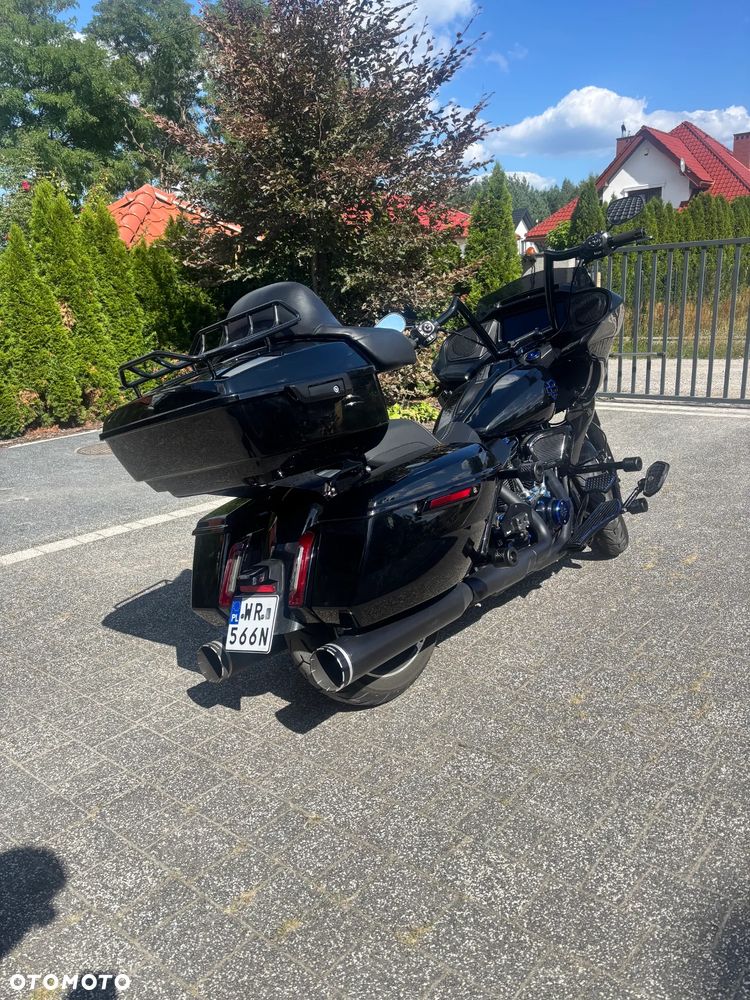 Harley-Davidson Touring Road Glide - 3