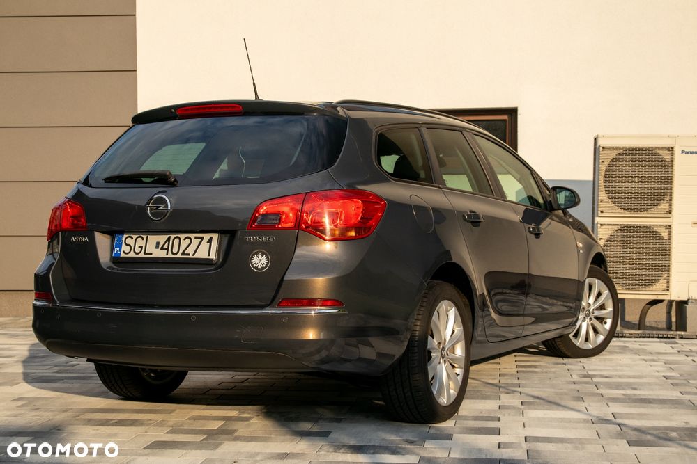 Opel Astra 1.4 T Enjoy - 6