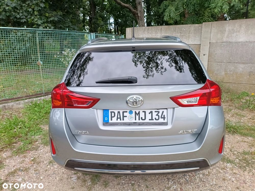 Toyota Auris 1.6 Luna - 13