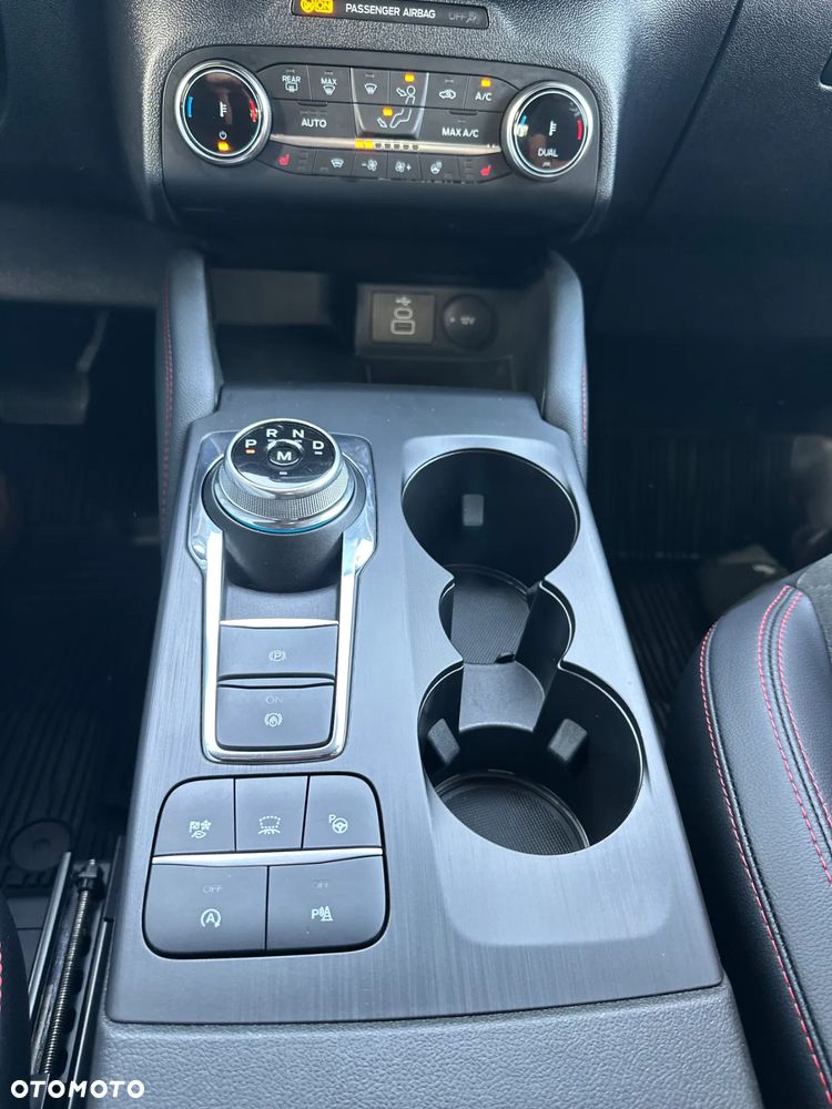 Ford Kuga - 20