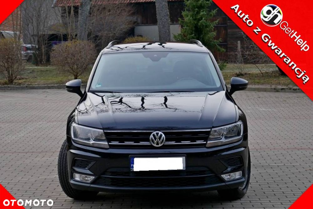 Volkswagen Tiguan - 1
