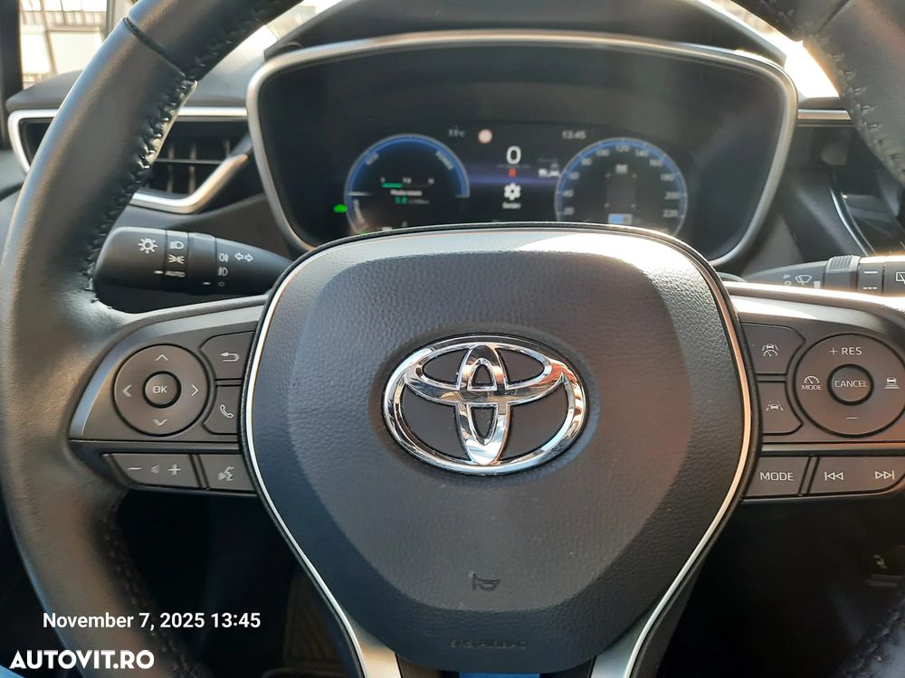 Toyota Corolla 2.0 HSD Exclusive - 9