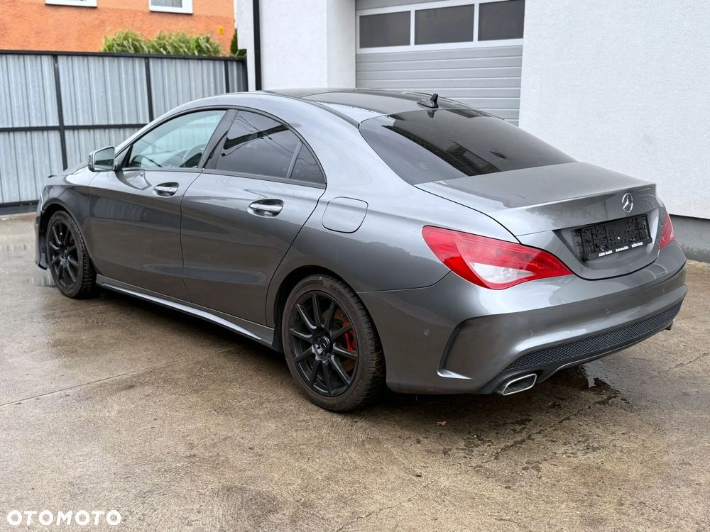 Mercedes-Benz CLA 220 CDI 7G-DCT AMG Line - 1