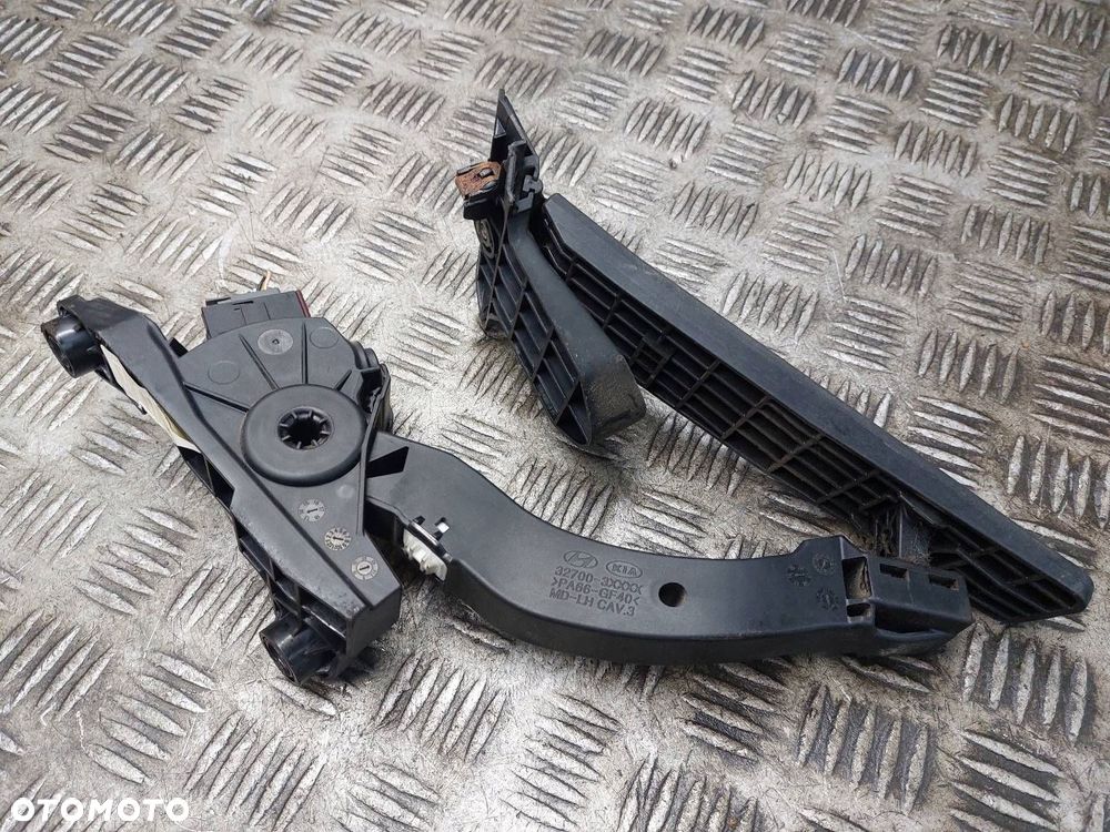 PEDAŁ GAZU POTENCJOMETR KIA CEED II 1.6 CRDI 32700-A6100 32700-3XXXX - 3