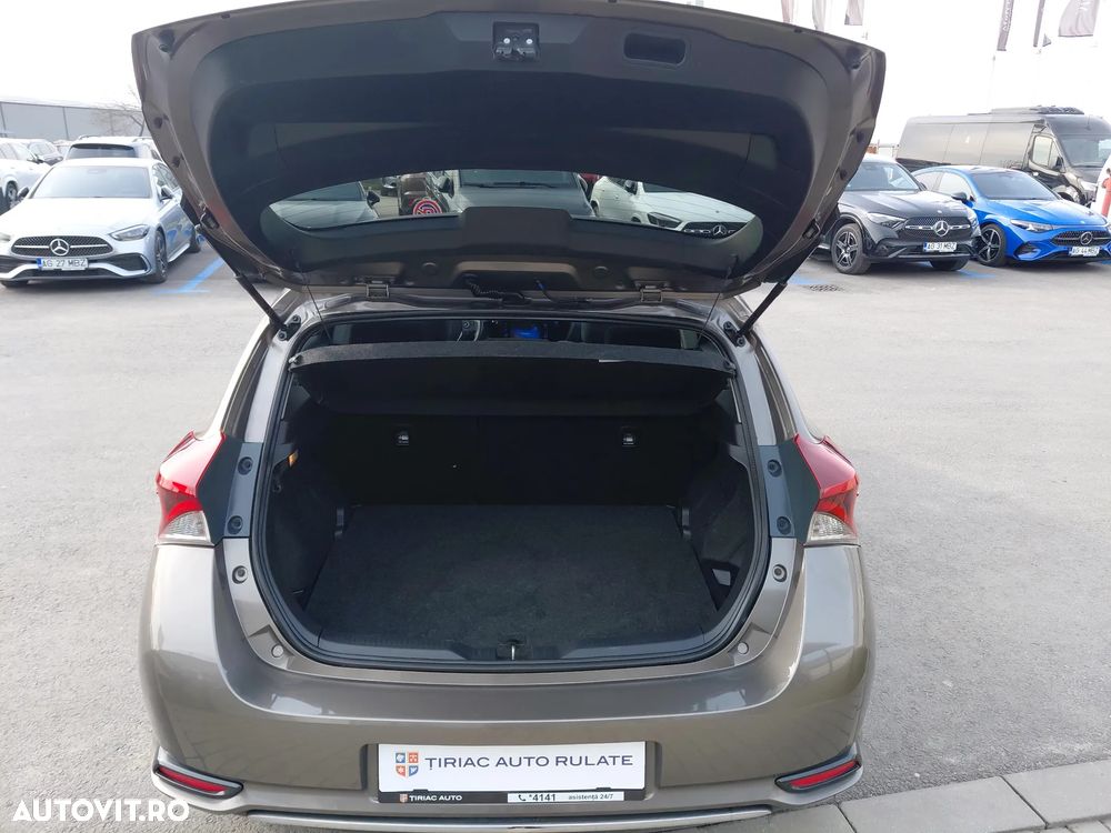 Toyota Auris 1.8 VVT-i Automatik Design Edition - 18