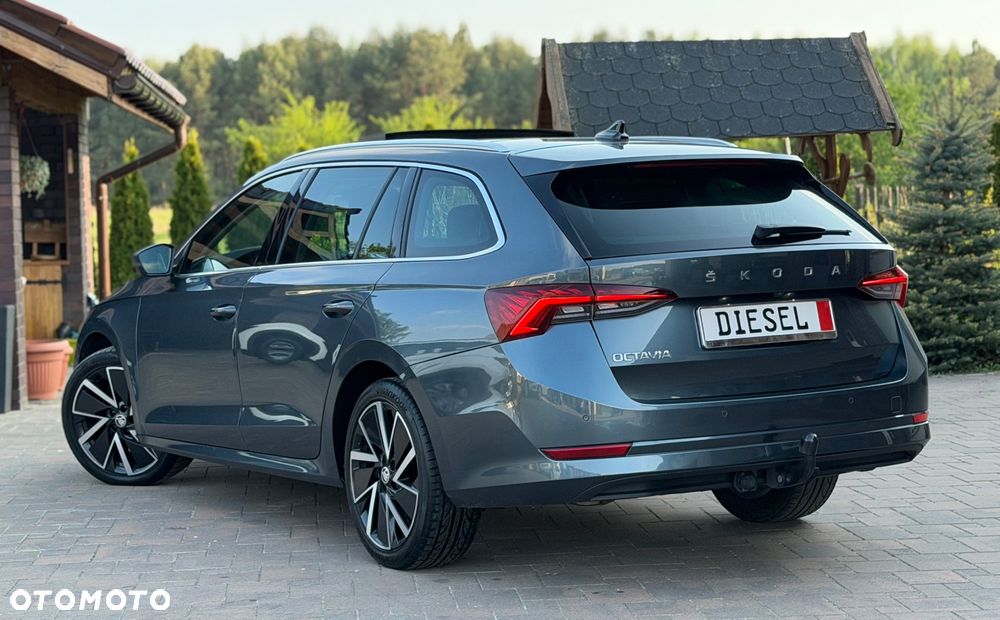 Skoda Octavia 2.0 TDI Sportline DSG - 23