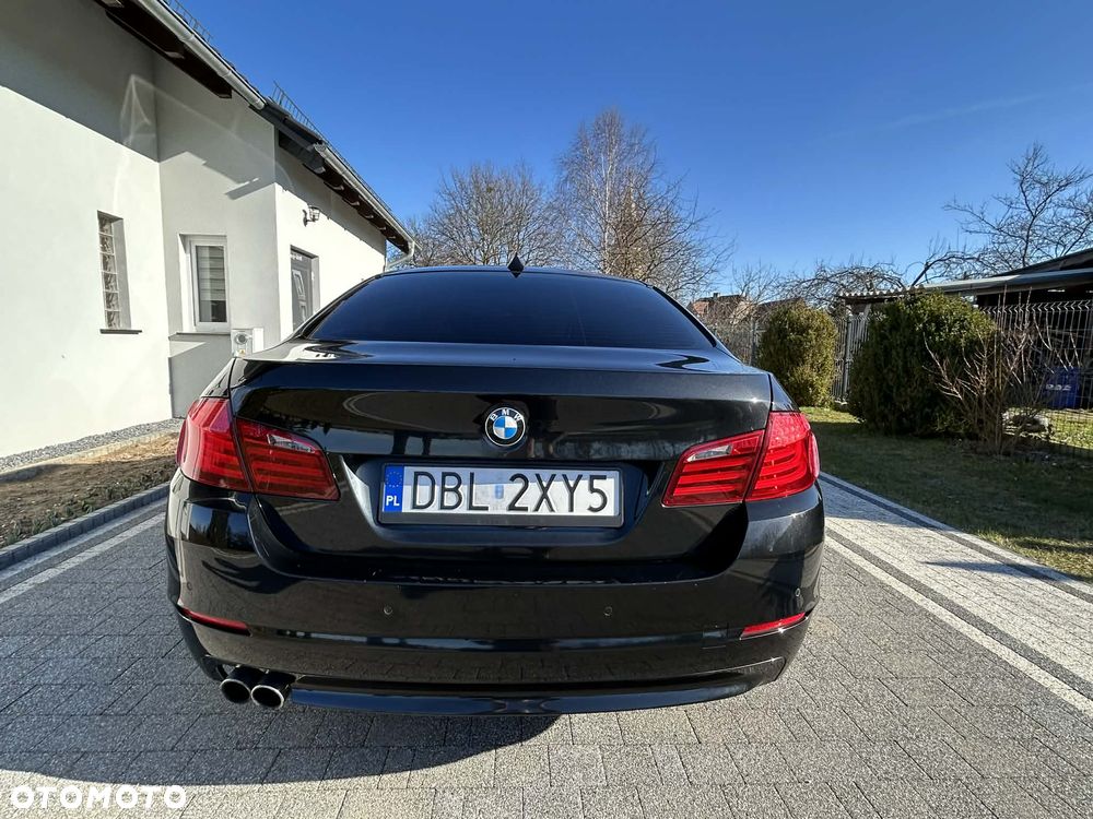 BMW Seria 5 525d Luxury Line - 12