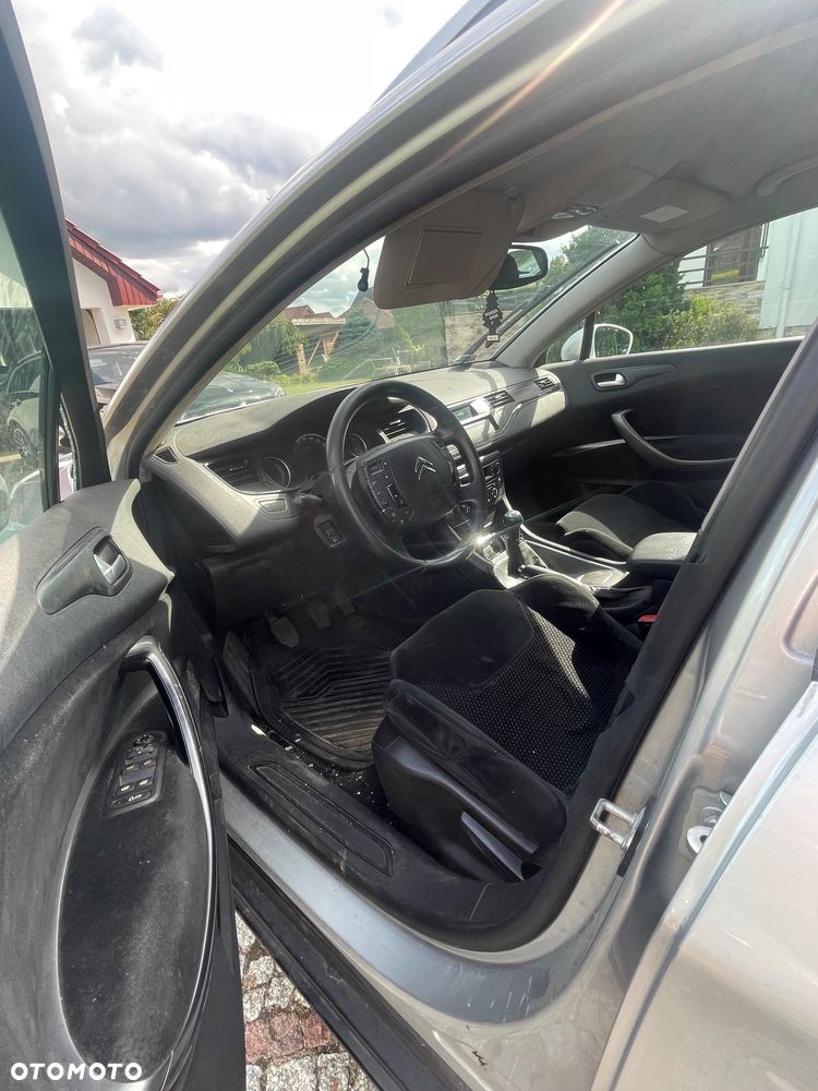 Citroën C5 HDi 110 Style - 13