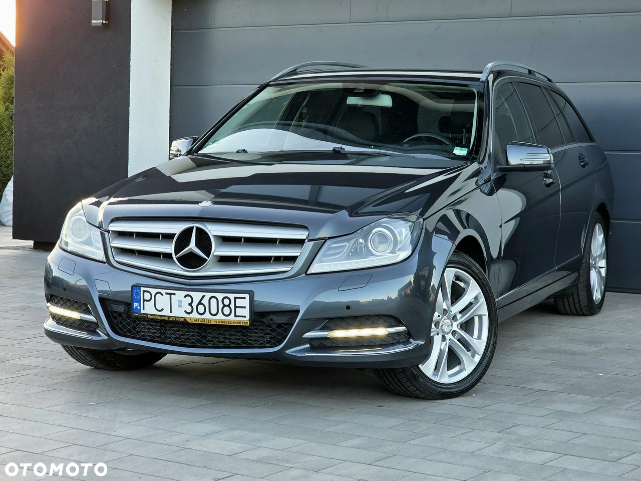 Mercedes-Benz Klasa C 200 CDI BlueEff Avantgarde - 29