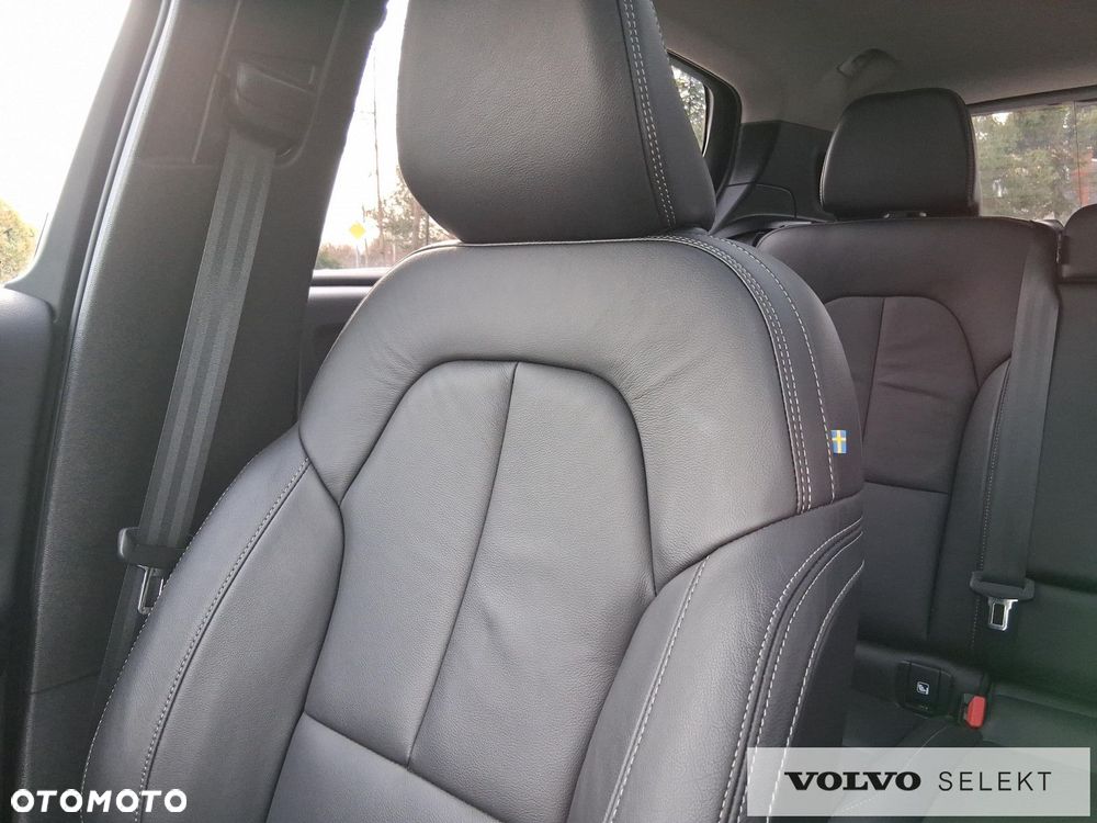 Volvo XC 40 - 18