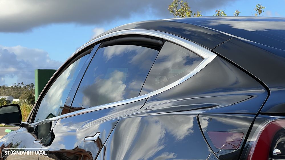 Tesla Model 3 Long-Range Dual Motor AWD - 21