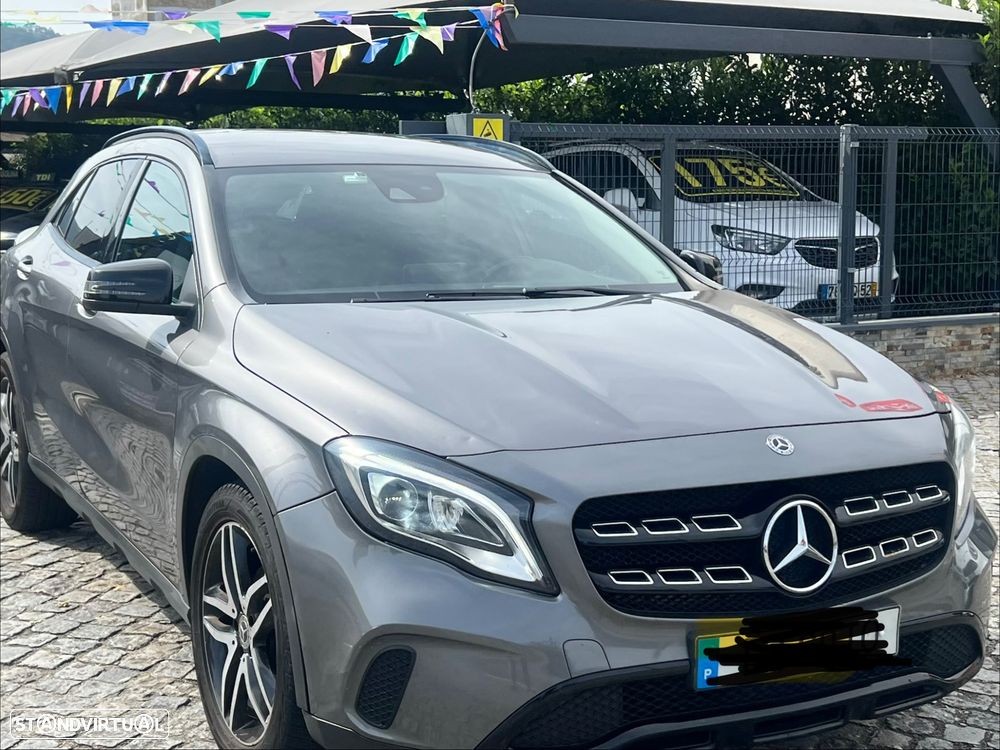 Mercedes-Benz GLA 200 d Activity Edition - 1