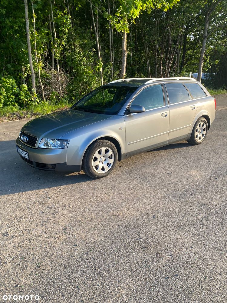 Audi A4 Avant - 4