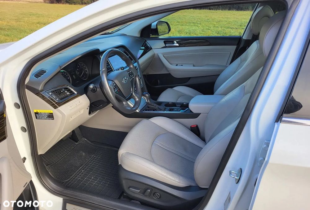 Hyundai Sonata - 8
