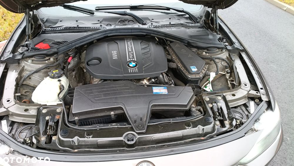 BMW Seria 3 316d - 15