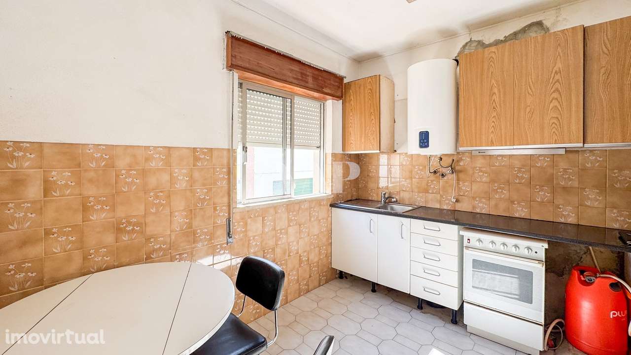 Oportunidade de Renovação no Centro de Loulé – Moradia com Terraço e A - Grande imagem: 3/34