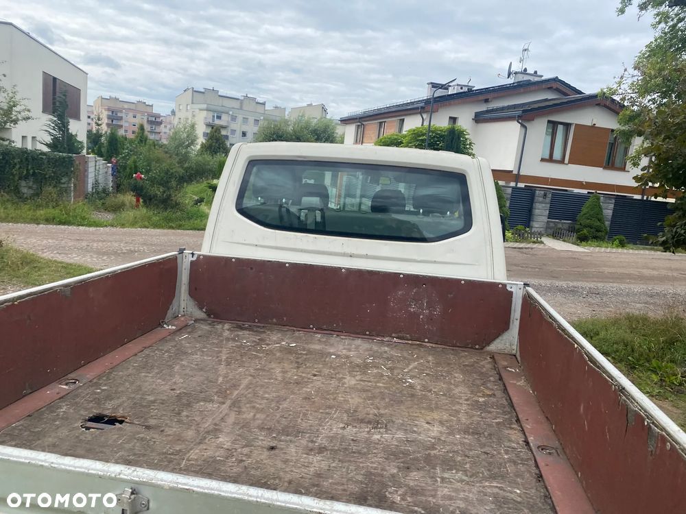 Volkswagen Transporter - 4