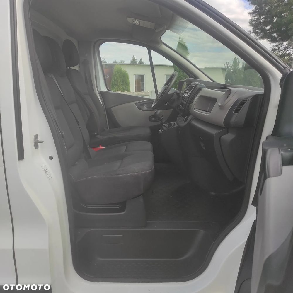 Renault Trafic - 14