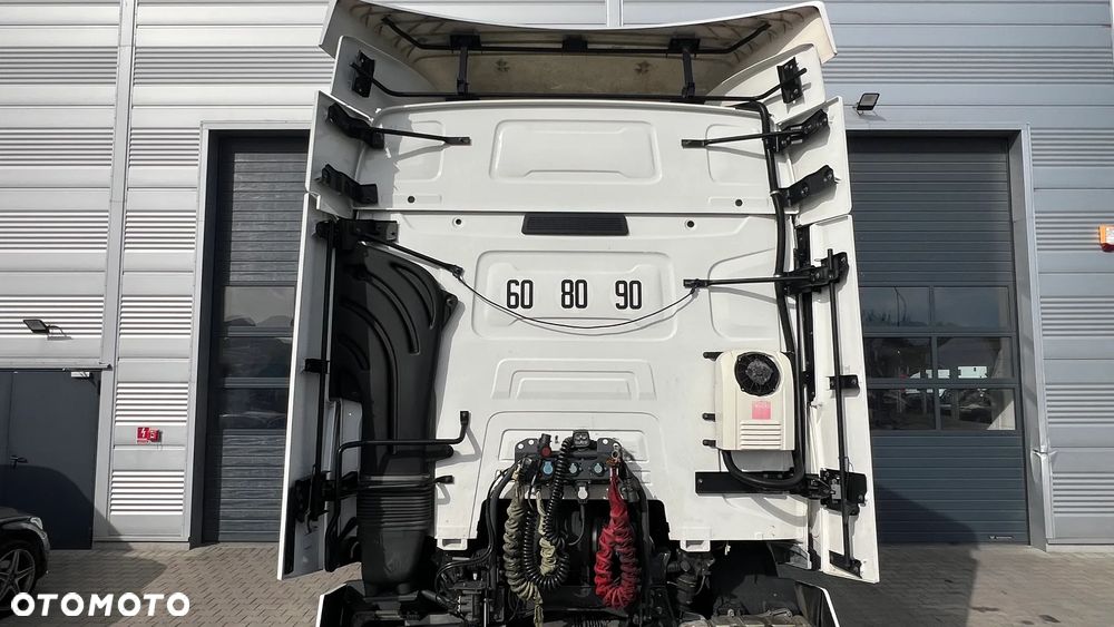 Renault T480 - 13