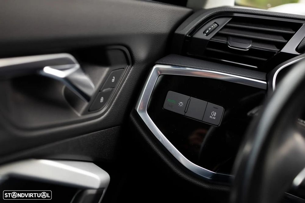 Audi Q3 45 TFSIe S tronic - 28