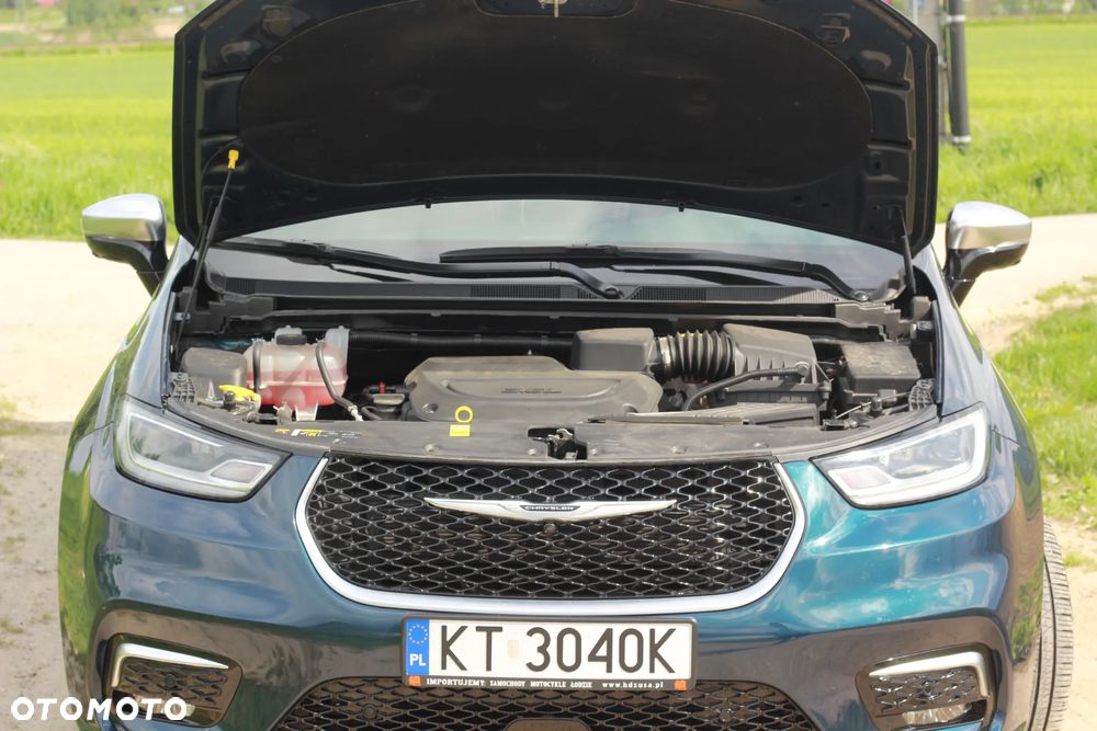 Chrysler Pacifica - 17